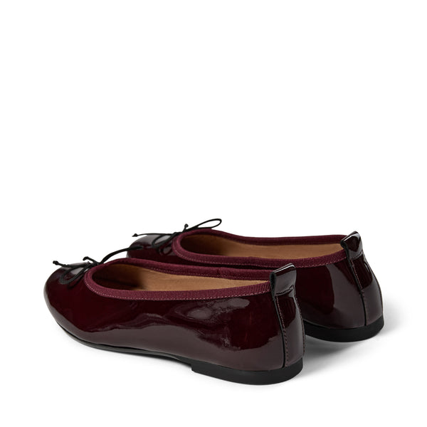 Pavement Lucy - Bordeaux Patent