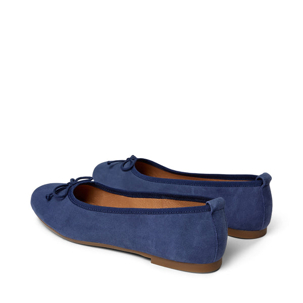 Pavement Lucy - Navy Suede
