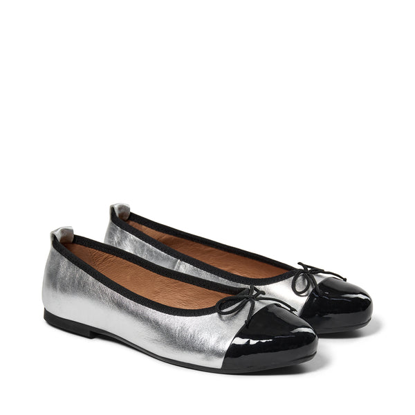 Pavement Lucy - Silver/Black Patent