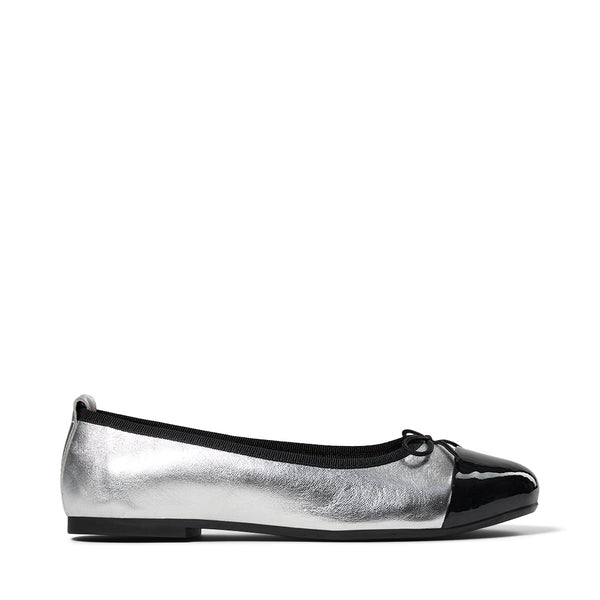 pavement Lucy - Silver/Black patent
