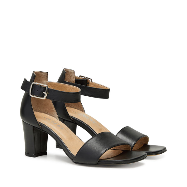 Pavement Sinna - Black