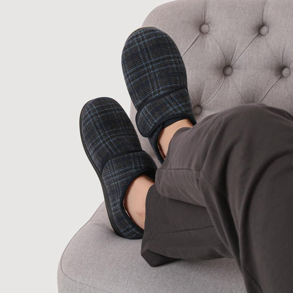 Pavers Extra-Wide Faux-Fur-Lined Slippers - Navy Multi