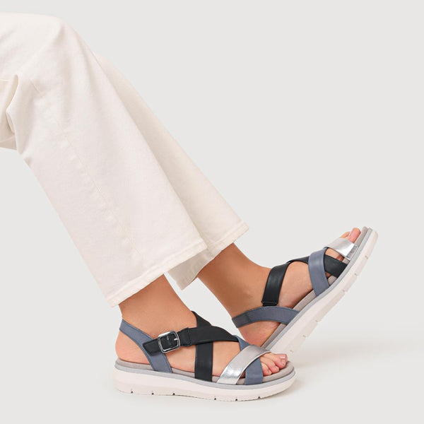 Pavers Buckle-Fastened Leather Sandals - Navy Multi