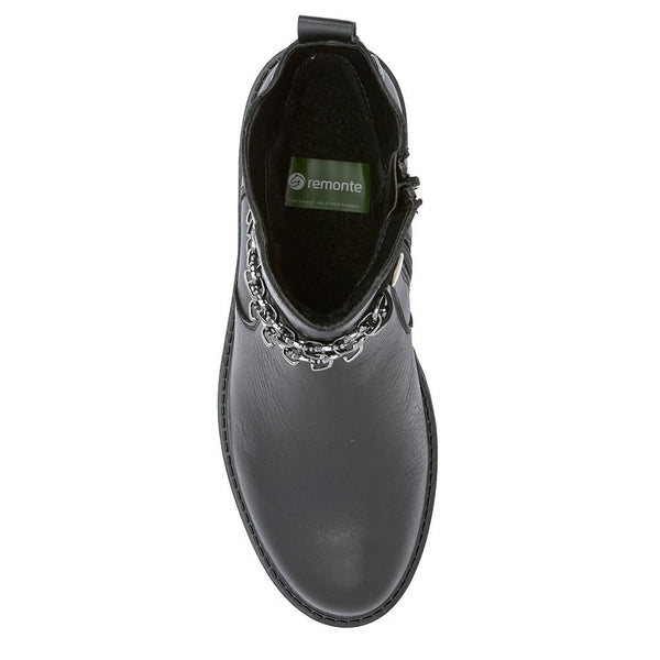 Pavers Chain-Detailed Ankle Boots - Black