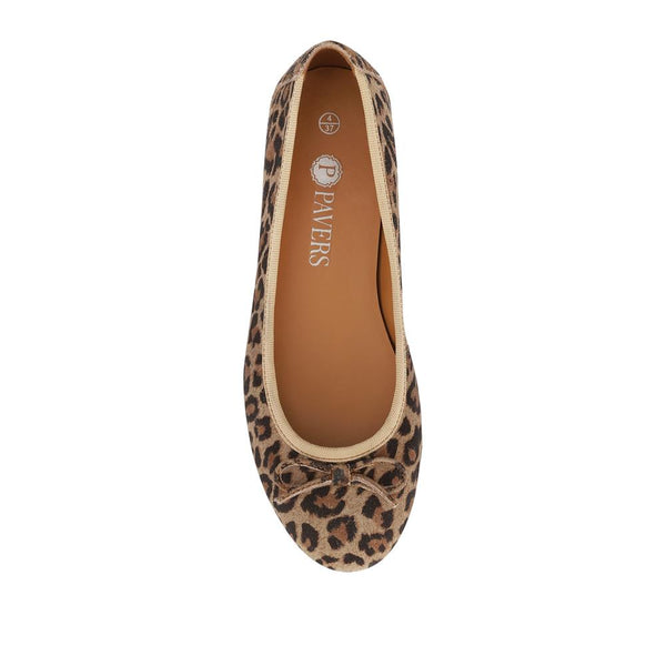Pavers Cushioned Leather Pumps - Leopard