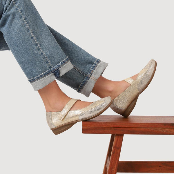 Pavers Extra-Cushioned Leather Mary Janes - Gold