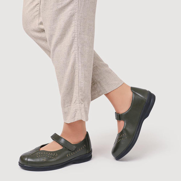 Pavers Extra-Wide Leather Mary Janes - Khaki