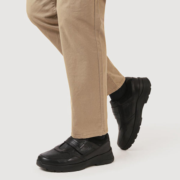 Pavers Extra-Wide Stretch Touch-Fasten Shoes - Black
