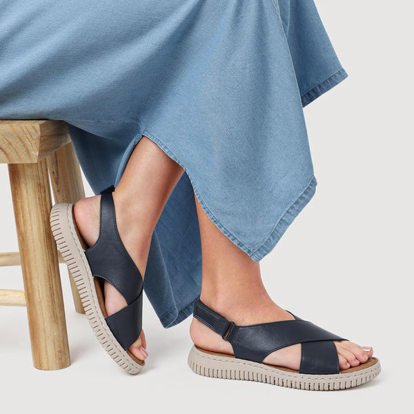 Pavers Flexible Touch-Fastening Sandals - Navy