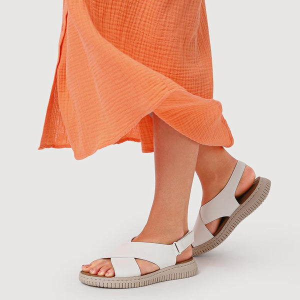 Pavers Flexible Touch-Fastening Sandals - White