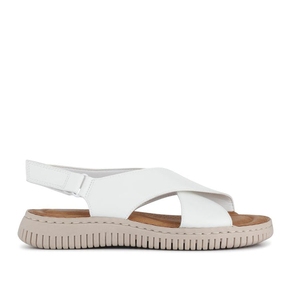 pavers Flexible Touch-Fastening Sandals - White