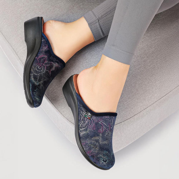 Pavers FlyFlot Engraved Self-Moulding Mules - Navy