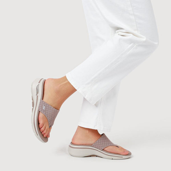 Pavers Go Walk Arch Fit Sandals - Brown