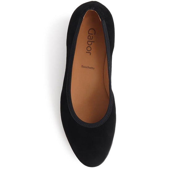 Pavers Grippy Leather Pumps - Black