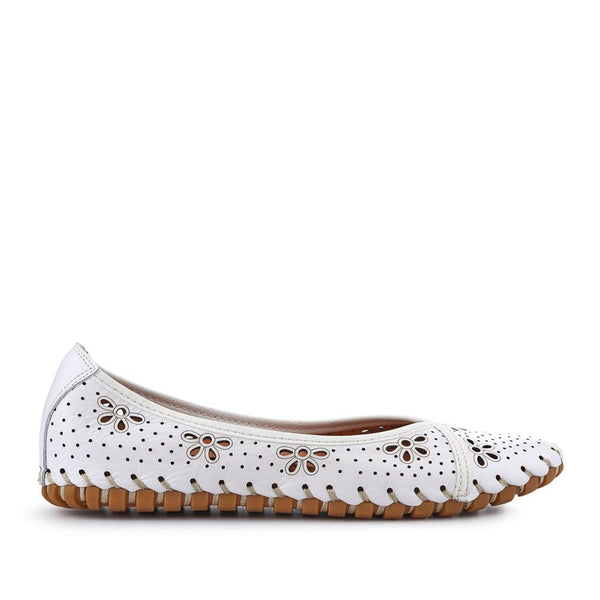 pavers Leather Cushioned Pumps - White