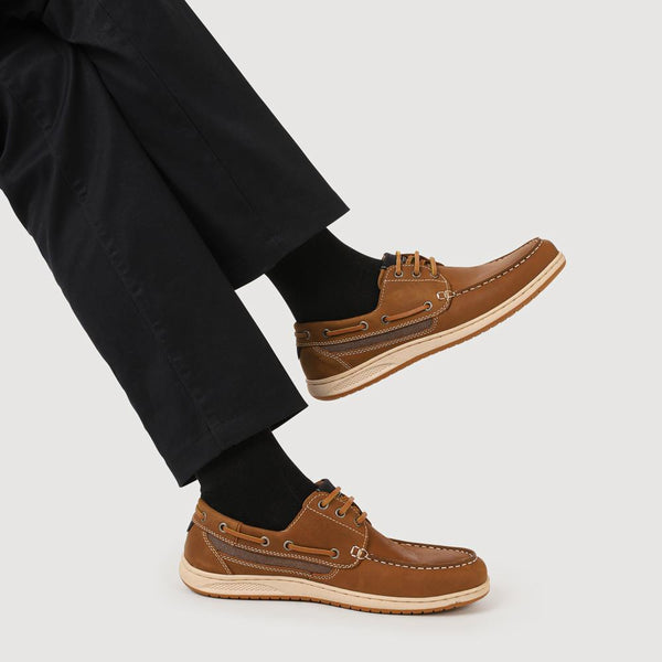 Pavers Leather Lace-Up Boat Shoes - Brown