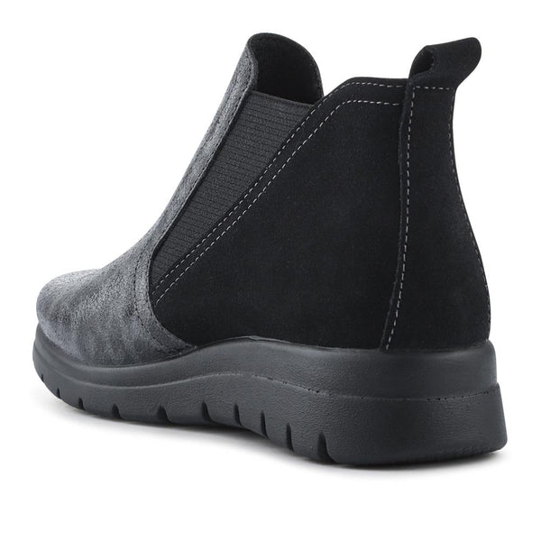 Pavers Leather Slip-On Boots - Black Leopard