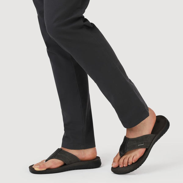 Pavers Leather Toe Post Sandals - Black