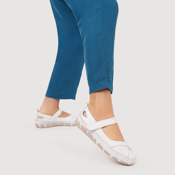 Pavers Leather Touch-Fasten Mary Janes - White