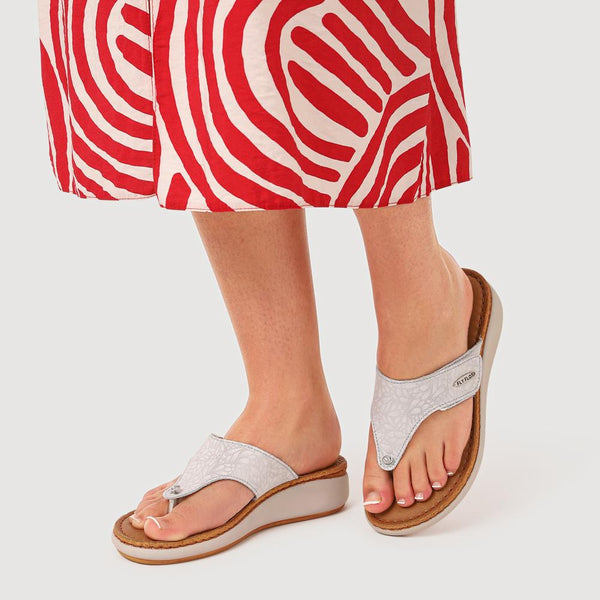 Pavers Leather Touch-Fasten Toe Post Sandals - White