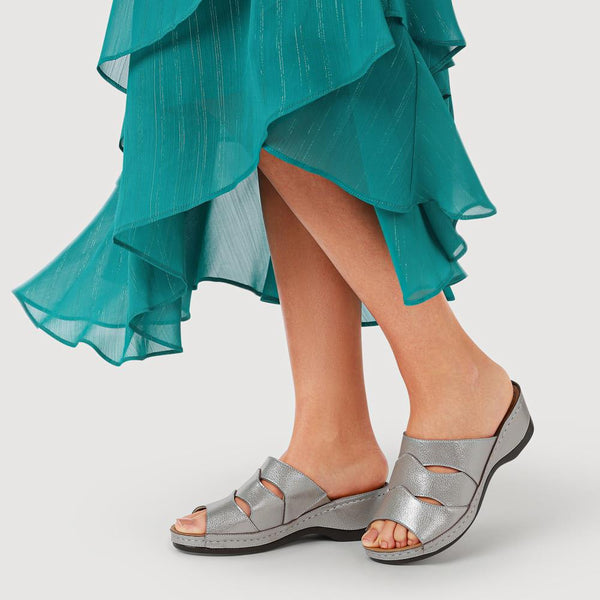 Pavers Lightweight Cushioned Mules - Metallic