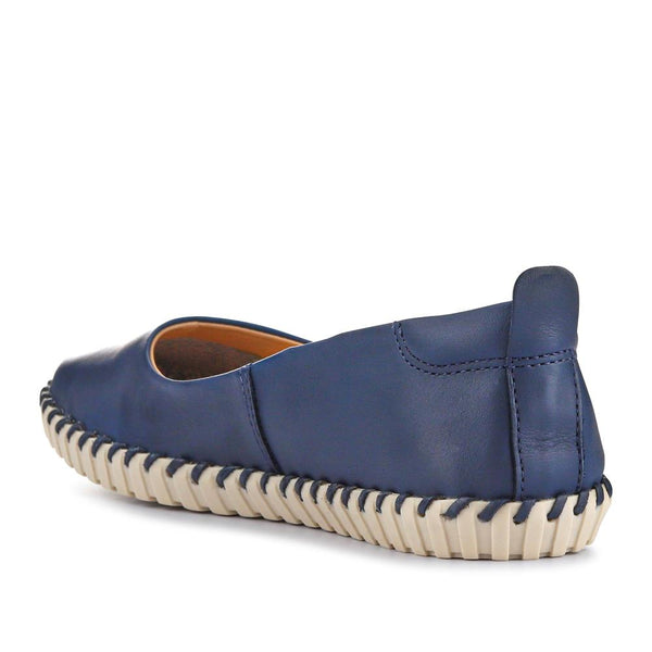 Pavers Lightweight Leather Pumps - Navy