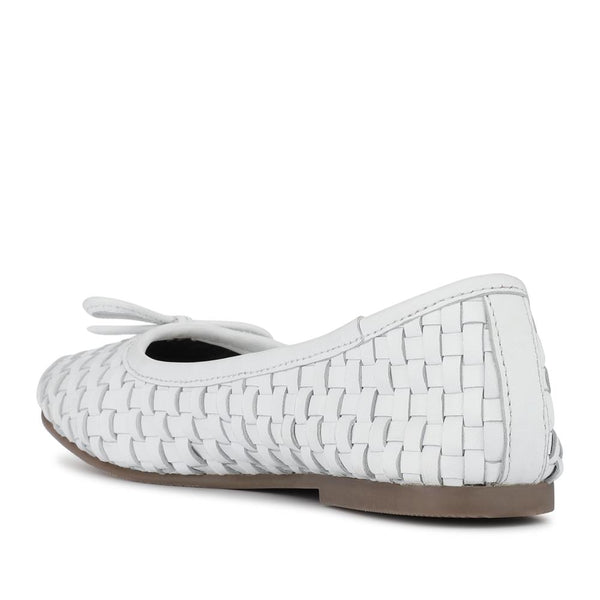 Pavers Lightweight Leather Pumps - White