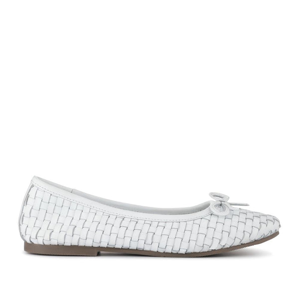 pavers Lightweight Leather Pumps - White