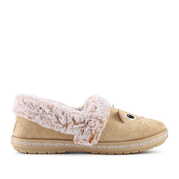pavers Skechers Wide Fit Cat Slippers - Tan