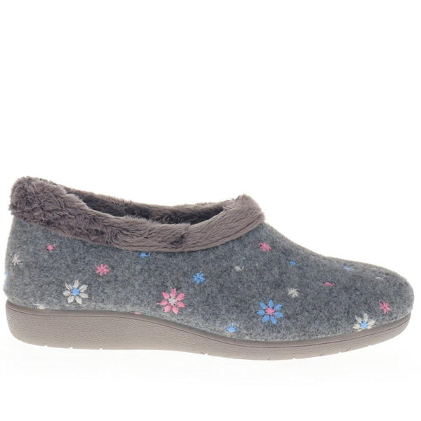 pavers Slip-On Full Slippers - Grey Floral