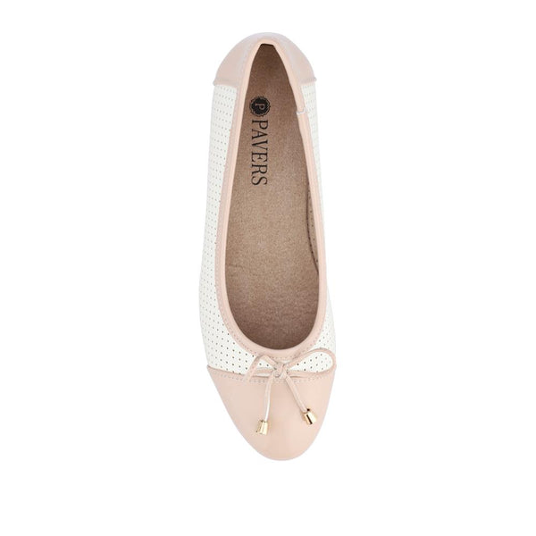 pavers Smart Two-Tone Pumps - White-Beige