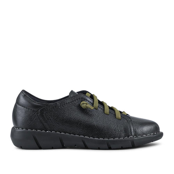 pavers Thick Laced Leather Shoes - Black