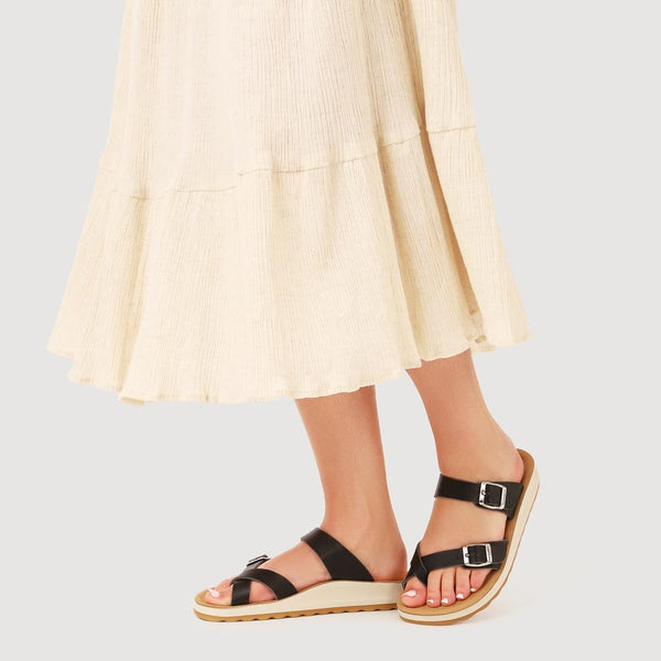 Pavers Toe Post Sandals - Black