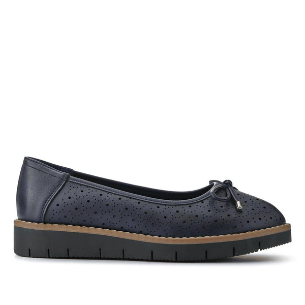 pavers Wide Fit Cushioned Pumps - Navy