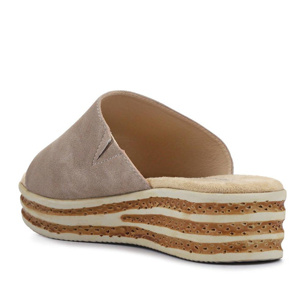 Pavers Wide Fit Lightweight Mules - Natural
