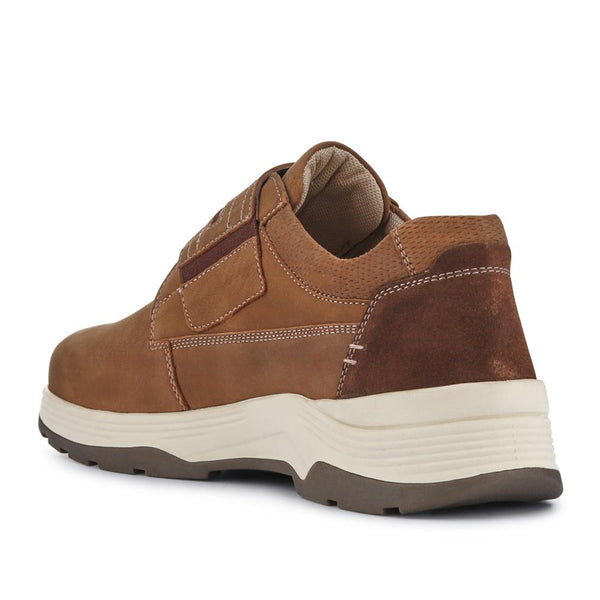 Pavers Wide-Fitting Casual Shoes - Mocha