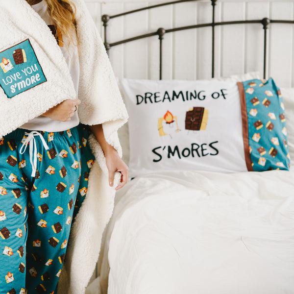 Pavilion Gift Company Dreaming Of S'mores 20" X 26" Pillowcase