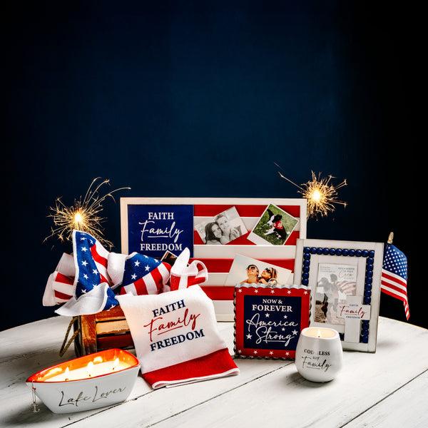 Pavilion Gift Company Family 8 Oz - 100% Soy Wax Candle Scent: Fresh Linen