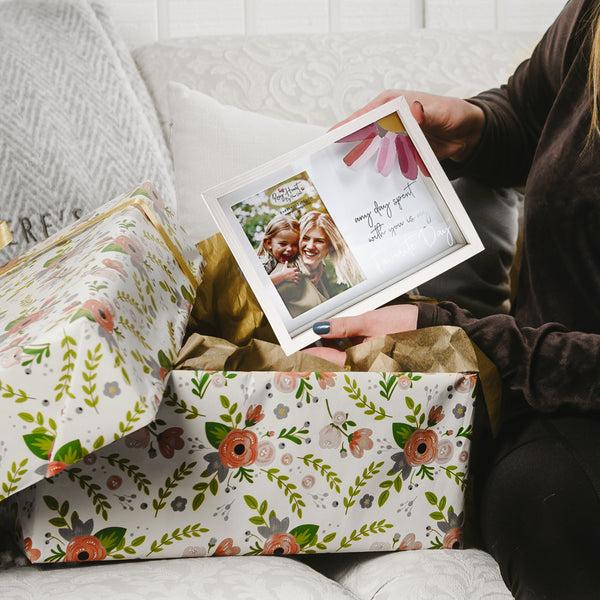 Pavilion Gift Company Favorite Day 9.5" X 7.5" Shadow Box Frame (Holds 4" X 6" Photo)