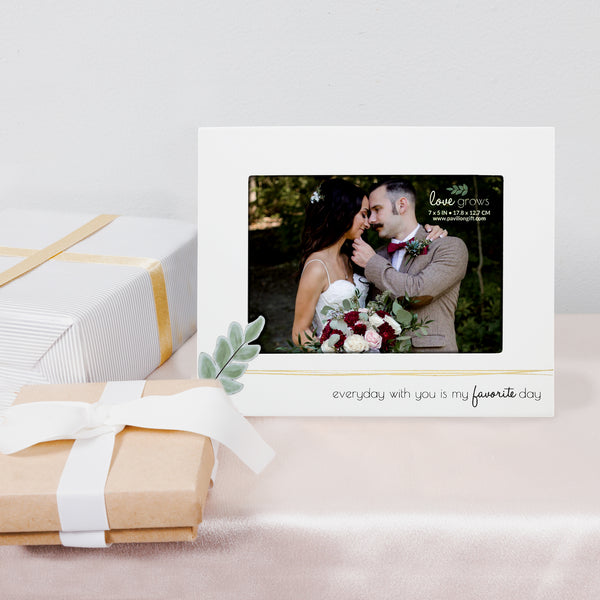 Pavilion Gift Company Favorite Day 9" X 7.25" MDF Frame (Holds 5" X 7" Photo)