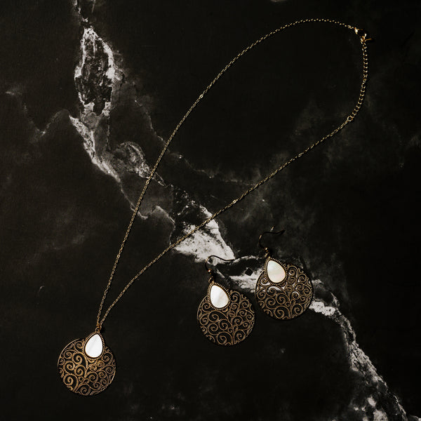 Pavilion Gift Company Gold Swirl Mother Of Pearl Necklace