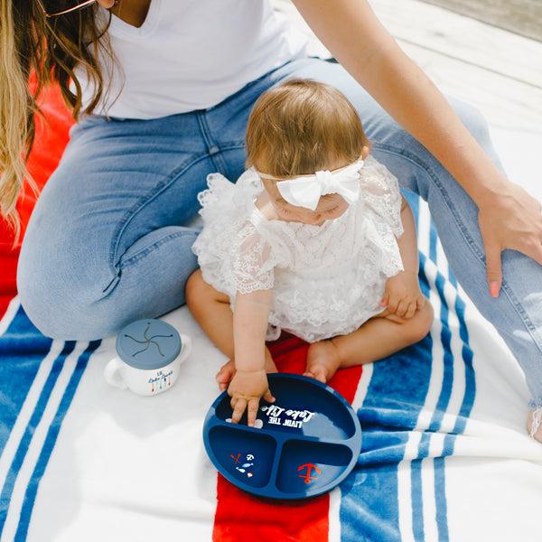 Pavilion Gift Company Lake Life 7.75" Divided Silicone Suction Plate