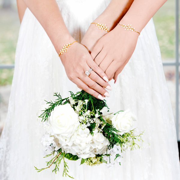 Pavilion Gift Company Love You White Zircon Leaf - Gold Plated Adjustable Bracelet