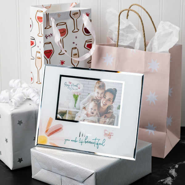 Pavilion Gift Company Mom 9.25" X 7.25" Frame (Holds 6" X 4" Photo)