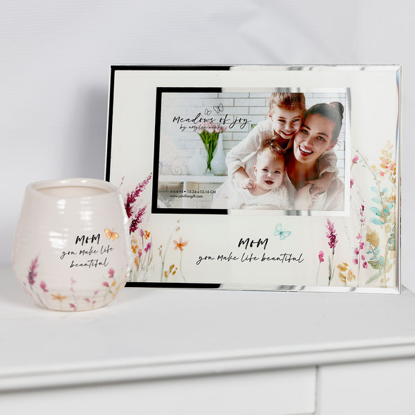 Pavilion Gift Company Mom 9.25" X 7.25" Frame (Holds 6" X 4" Photo)