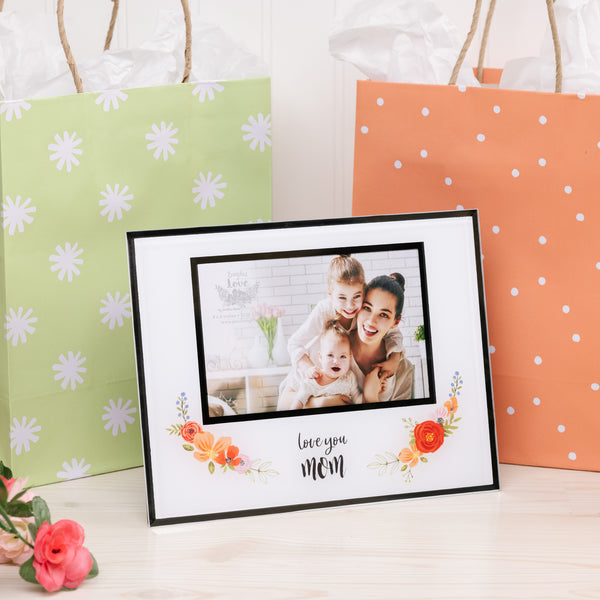 Pavilion Gift Company Mom 9.25" X 7.25" Frame (Holds 6" X 4" Photo)