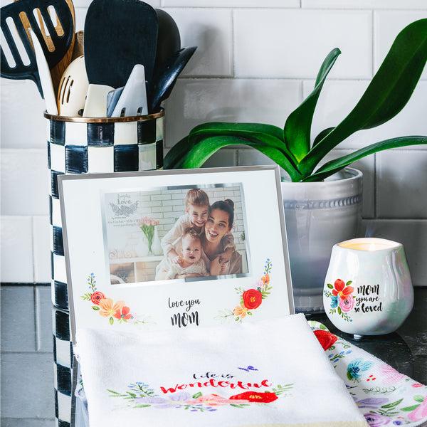 Pavilion Gift Company Mom 9.25" X 7.25" Frame (Holds 6" X 4" Photo)