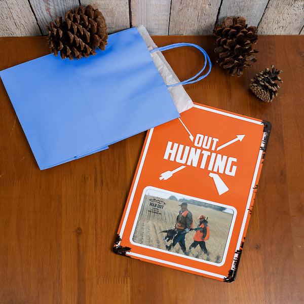 Pavilion Gift Company Out Hunting 8" X 11.75" Tin Frame (Holds 6" X 4" Photo)