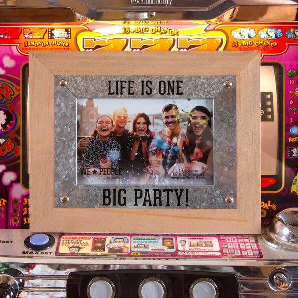 Pavilion Gift Company Party People 9.5" X 7.5" Frame (Holds 6" X 4" Photo)