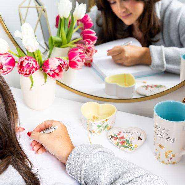 Pavilion Gift Company Amazing 3.75" Keepsake Box